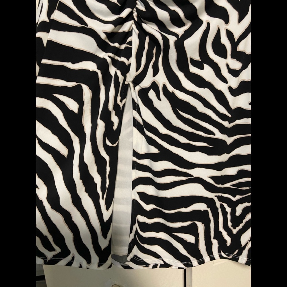 White House Black Market Zebra Print Pencil Skirt. - Picture 2 of 15